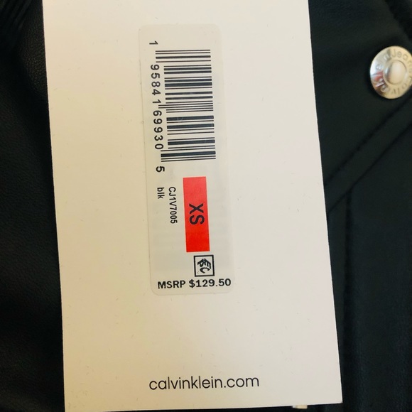 Calvin Klein Vest (XS) - Picture 7 of 7